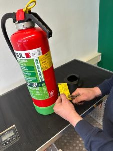 Onderhoud brandblusser, brandblusser over de datum? Diensten en service brandveiligheid
